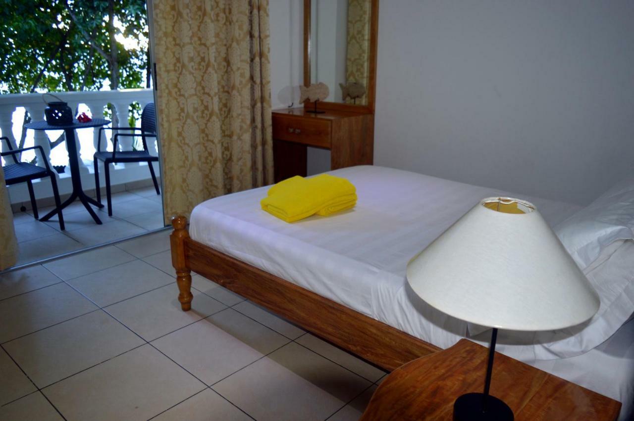 Sundown Beach Villa Glacis  Екстер'єр фото