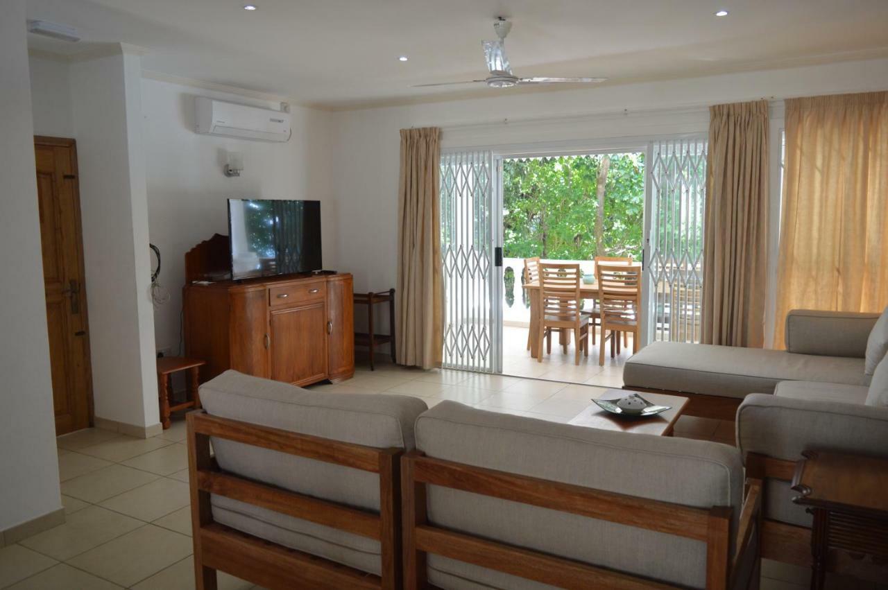 Sundown Beach Villa Glacis  Екстер'єр фото