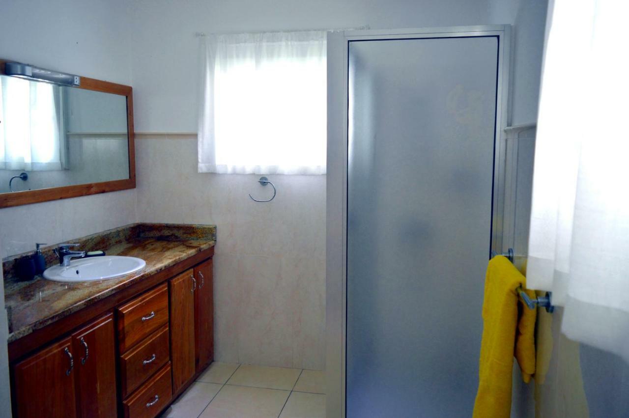 Sundown Beach Villa Glacis  Екстер'єр фото
